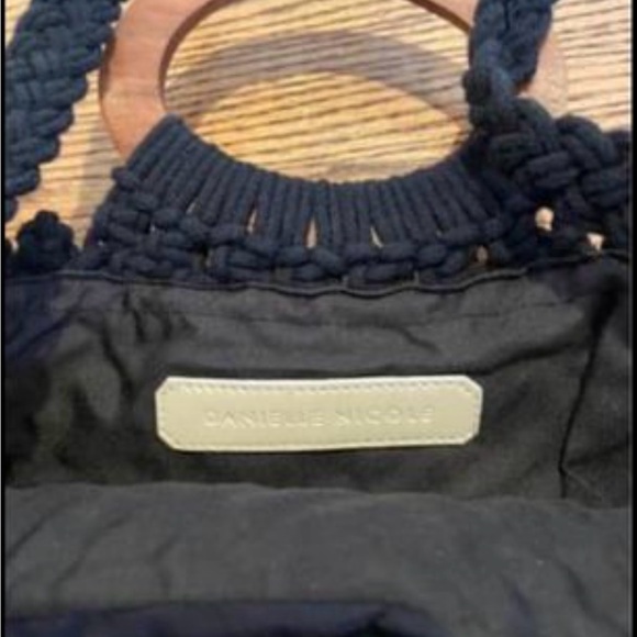 Danielle Nicole macrame crossbody bag - Picture 3 of 5